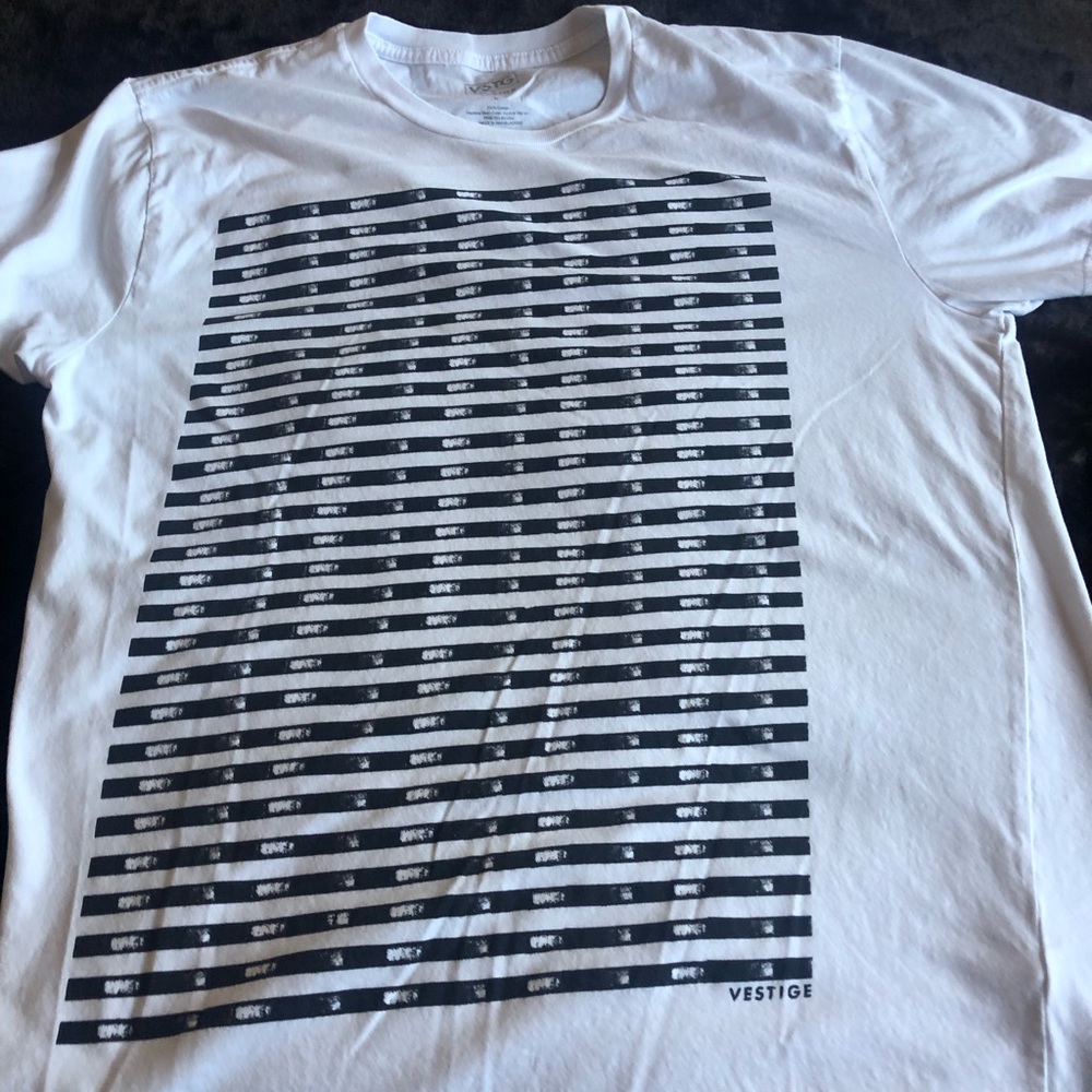 Guess T-shirt